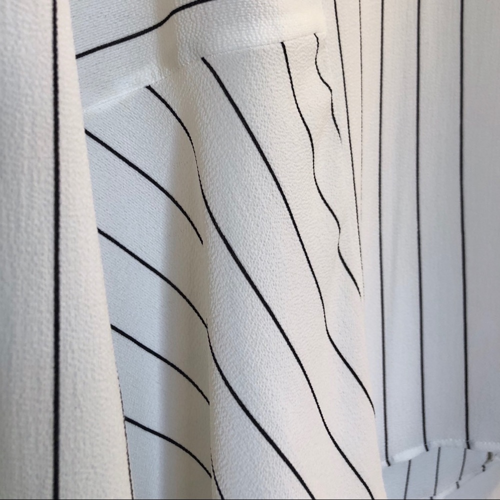 Vici Striped Blouse - Picture 4 of 6